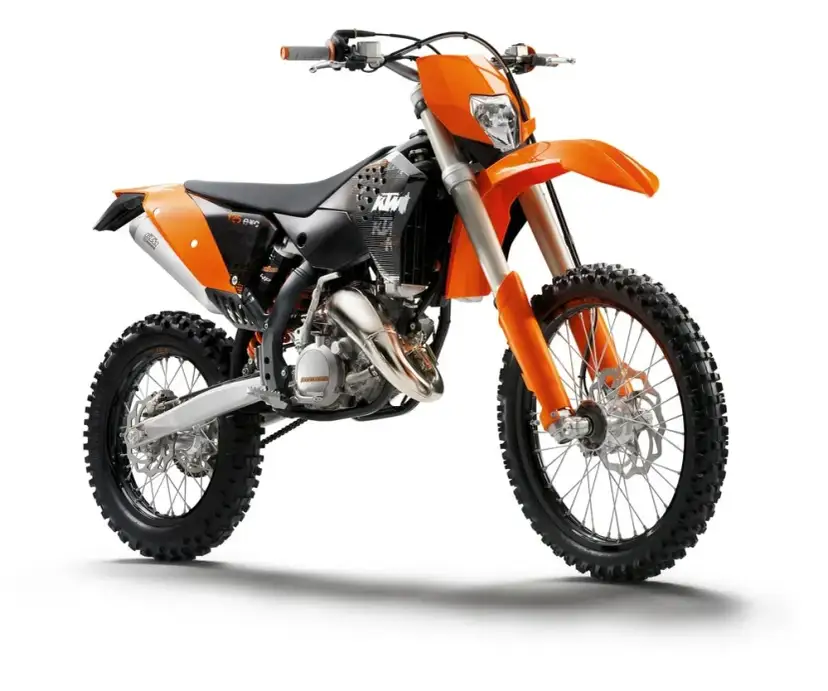 Jakie enduro 250 4T kupić? Modele, serwis, koszty i pułapki