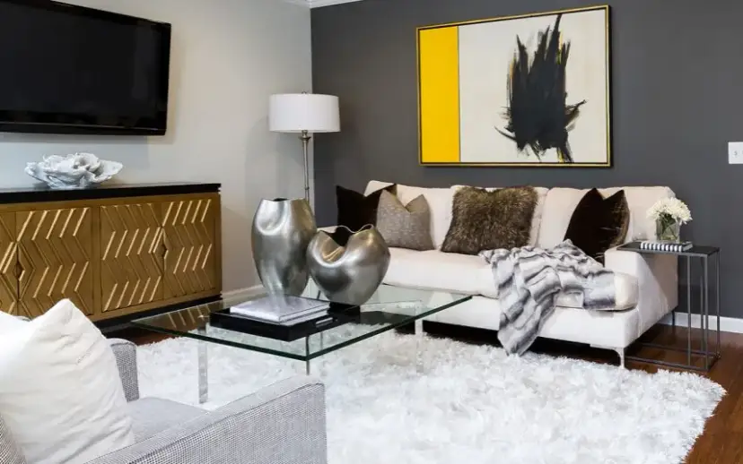 Wohnzimmer einrichten: Praktische Tipps für einladende Räume