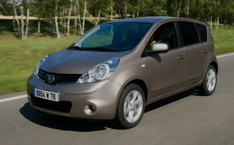 Pojemność baku Nissan Note – ile paliwa zmieści się w Twoim modelu?