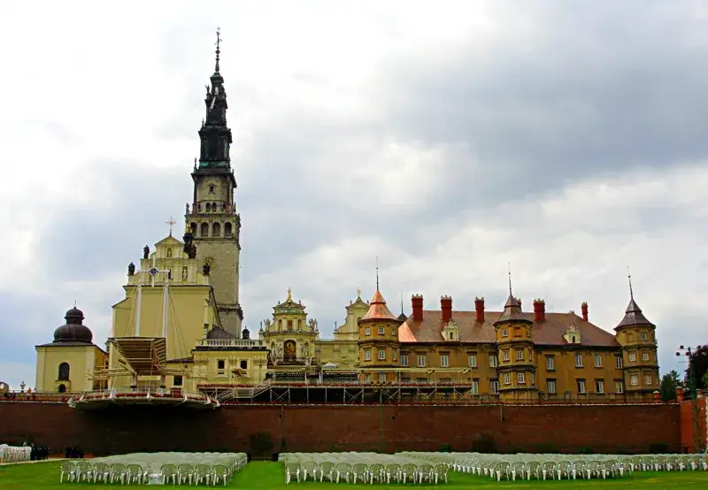 Kiedy powstał klasztor na Jasnej Górze? Poznaj jego niezwykłą historię