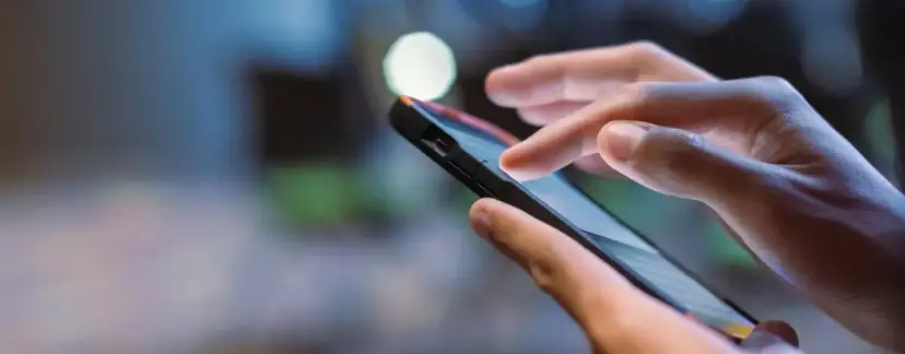 Co oznacza R przy zasięgu? Dowiedz się, co to dla Twojego telefonu