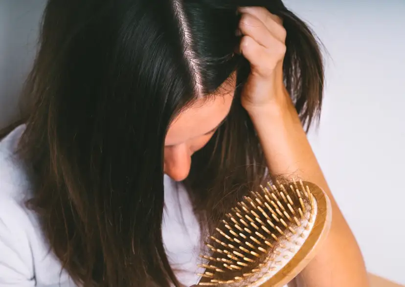 Lotion do włosów: Twój klucz do zdrowej skóry głowy i mocnych włosów