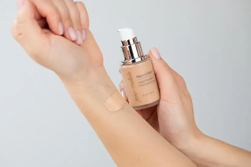 Jak dobrać podkład do cery? Sprawdź nasz poradnik krok po kroku