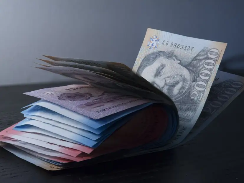 Forint na Węgrzech: Płać sprytnie, unikaj pułapek finansowych!