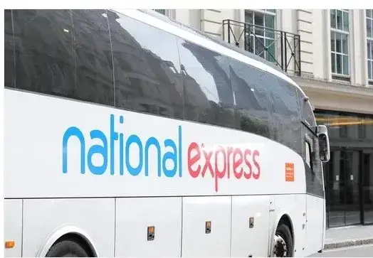 Luton: Przystanek autobusu do Londynu? Znajdź go bez stresu!