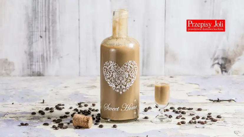 Domowa nalewka kawowa: Prosty przepis na Twój idealny trunek