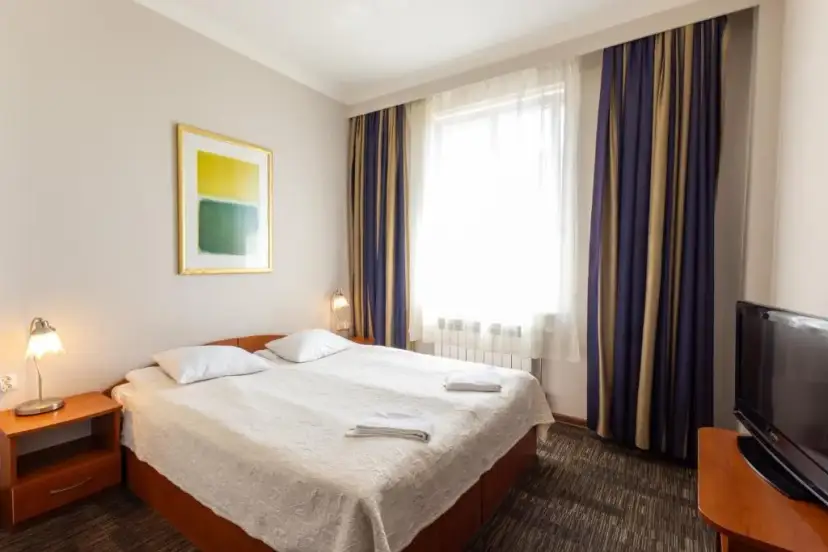 Ile kosztuje nocleg w Warszawie? Sprawdź ceny i oszczędzaj!