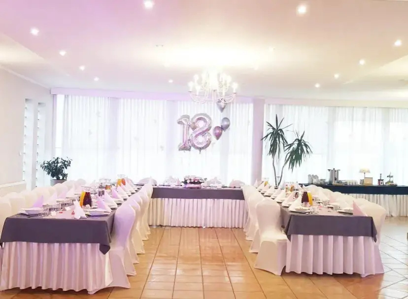 Ile kosztuje wynajem sali na 18 urodziny w Bydgoszczy? Sprawdź ceny!