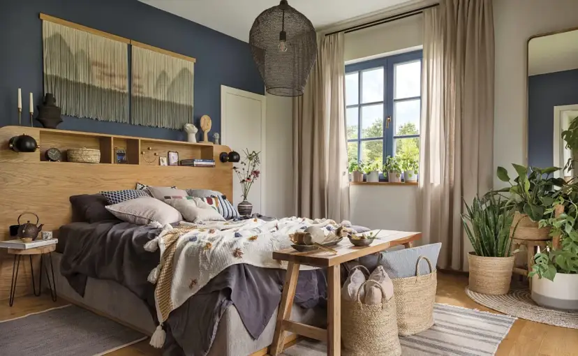 Co na okno w sypialni? Najlepsze pomysły na dekoracje i zasłony