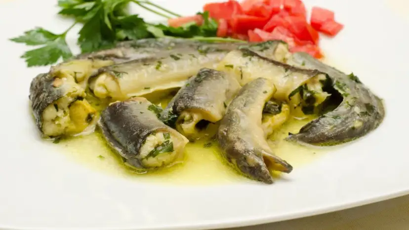 Anguille grillée à la plancha : le guide pour une chair fondante