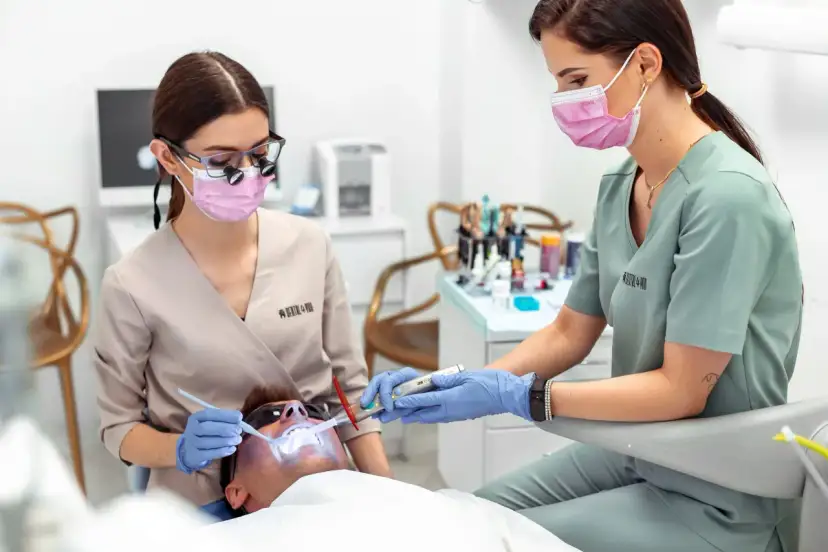 Ile czasu po dentyście nie można jeść? Uniknij nieprzyjemności