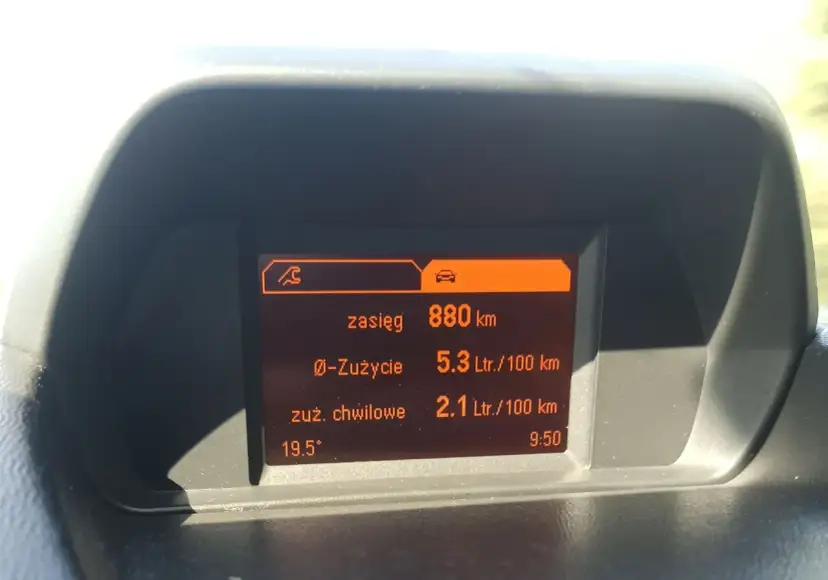 Pojemność baku Opel Meriva 1.4: Ile litrów? Rezerwa i zasięg