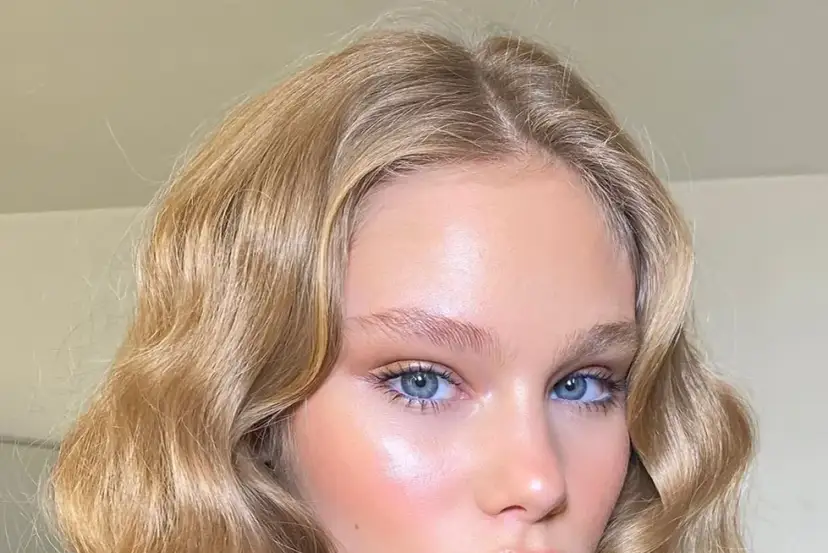 Jak osiągnąć idealny makijaż rozświetlający bez efektu maski