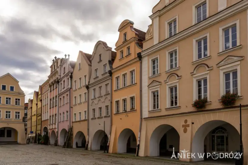 Jelenia Góra: przewodnik po atrakcjach, zabytkach i Karkonoszach