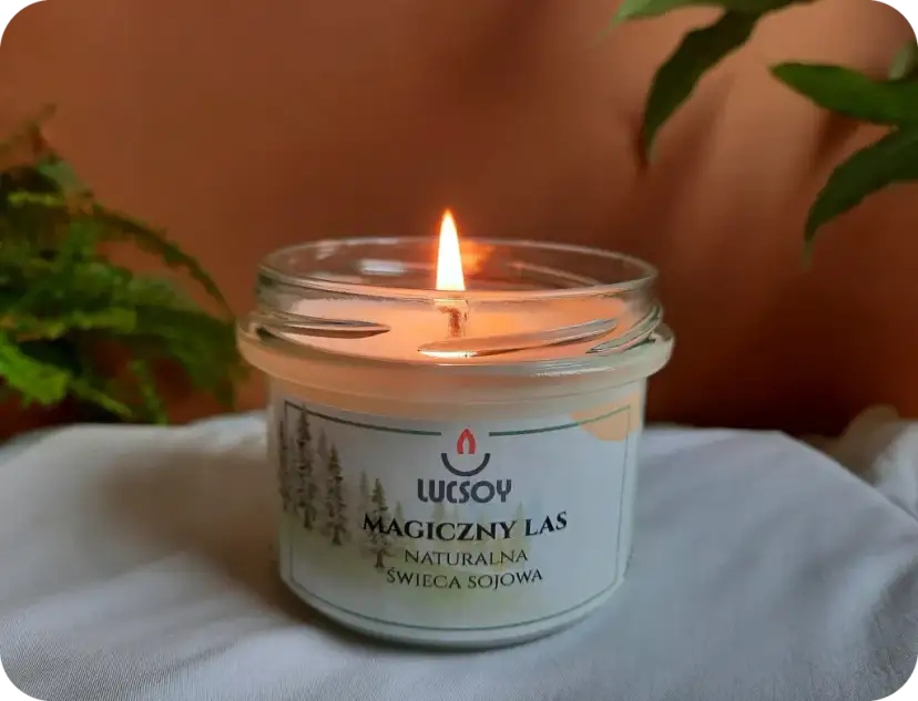 Świeczka o zapachu lasu - naturalne właściwości i relaksujący aromat