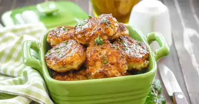 Niedzielny obiad dla gości: sprawdzone przepisy i menu bez stresu