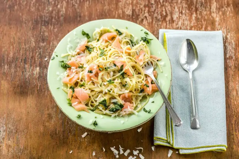 Pasta mit Räucherlachs: In 20 Min. zum perfekten Genuss