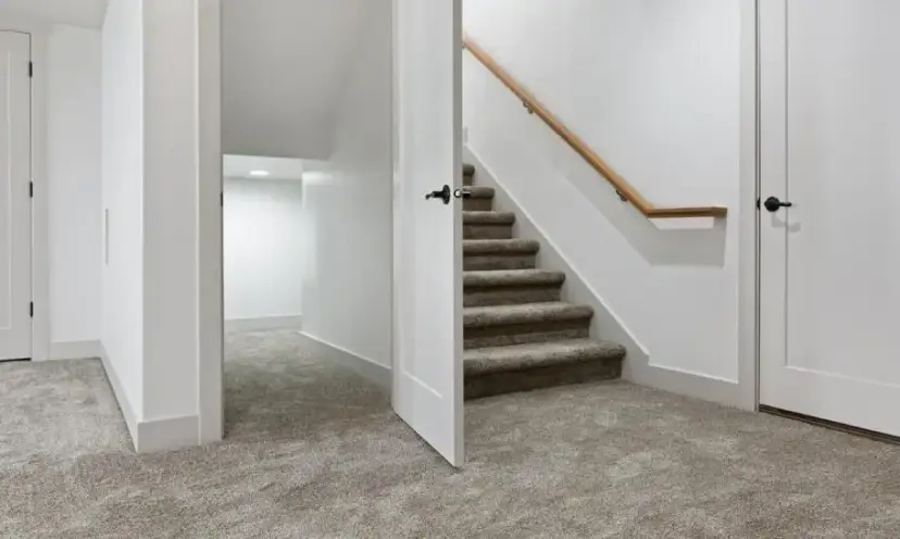 Jakie listwy do wykładziny dywanowej wybrać, aby uniknąć błędów?