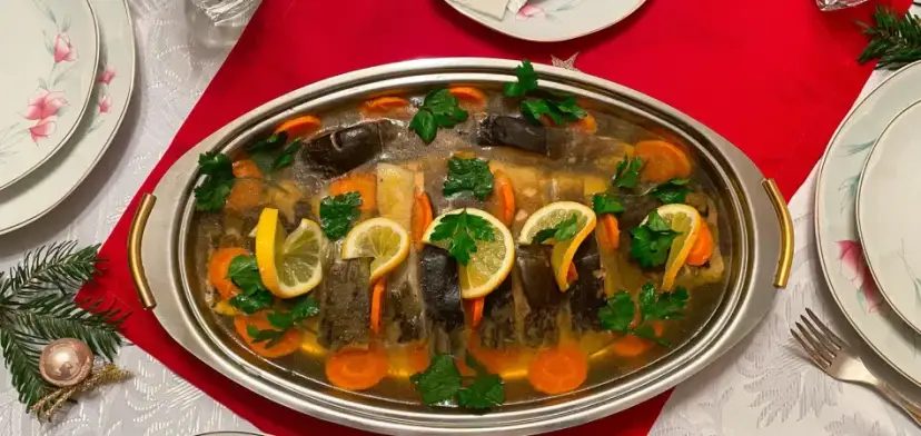 Jak zrobić karpia w galarecie - tradycyjny przepis na święta