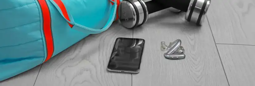 Jak połączyć aparat słuchowy z telefonem? Jasny poradnik dla seniora