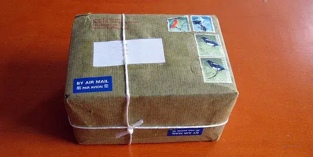 Zwrot towaru w salonie: kiedy masz prawo, a kiedy to dobra wola?