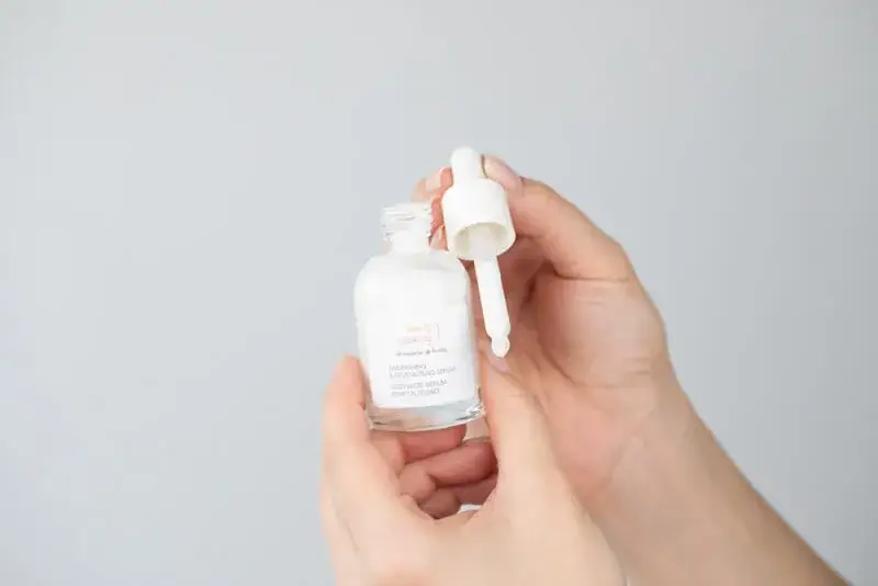 Eeny meeny serum rewitalizujące: opinie, skład, efekty. Czy warto?