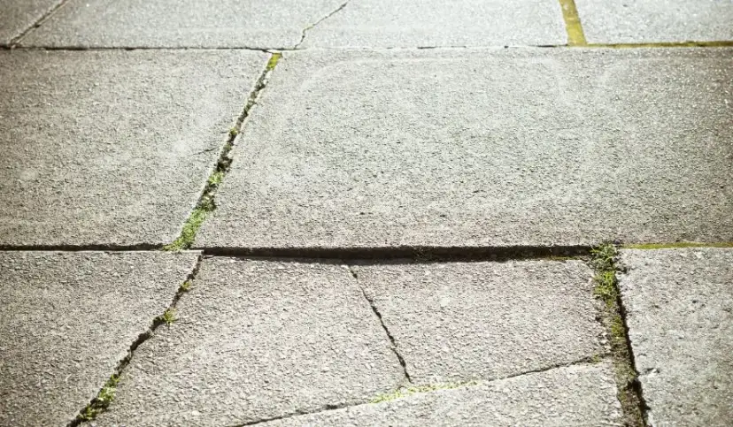 Jak kłaść kostkę brukową - uniknij najczęstszych błędów i zyskaj trwałość