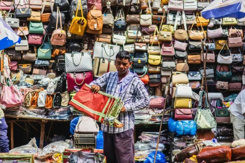 Przywóz podróbek z Turcji: Konfiskata, grzywna, więzienie?