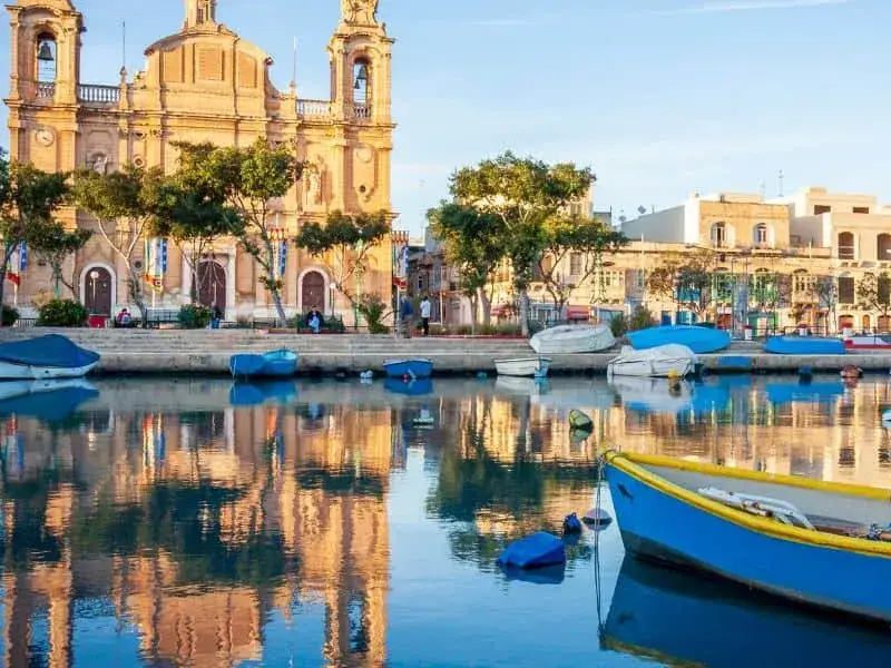 Malta czy jest bezpiecznie? Odkryj prawdę o bezpieczeństwie turystów