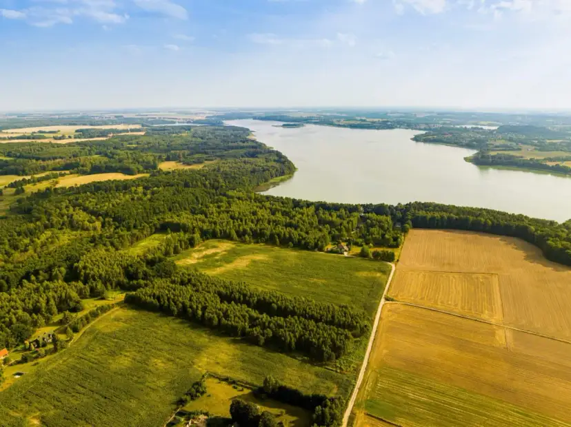 Nieuregulowane grunty - co to znaczy i jakie niosą ryzyko?