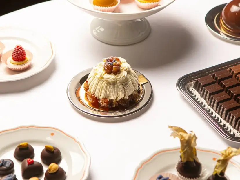 Dolci Vicino a Te Aperti Ora? Trovali Subito con la Guida Rapida