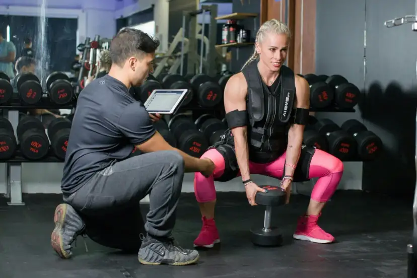 CrossFit czy siłownia? Rozwiej wątpliwości i wybierz mądrze