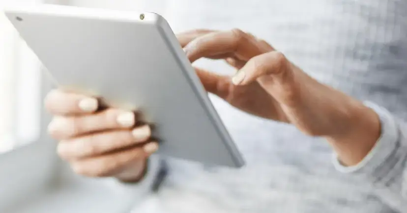 Czy warto czytać lektury szkolne? Przekonaj się, jakie mają znaczenie