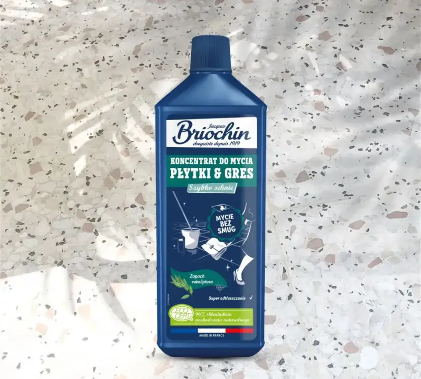 Skuteczne sposoby na umycie tłustej podłogi bez smug i wysiłku