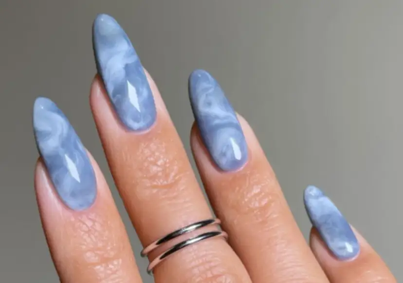 Lange Nägel 2026: Ihr Statement! Top-Designs, Formen & Pflege