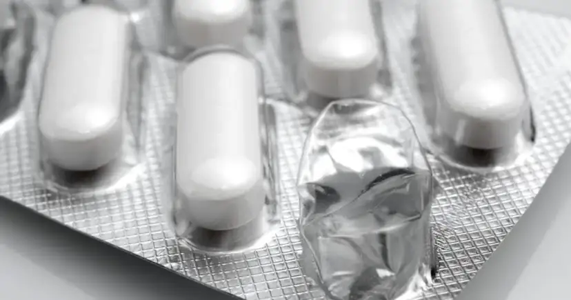 Ból pleców a wrzody? Wybierz bezpieczne leki dla żołądka!