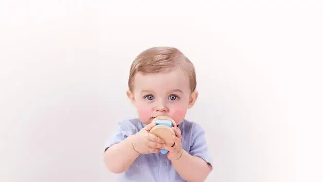 Kiedy dziecko wyrasta z alergii na mleko? Poznaj kluczowe informacje