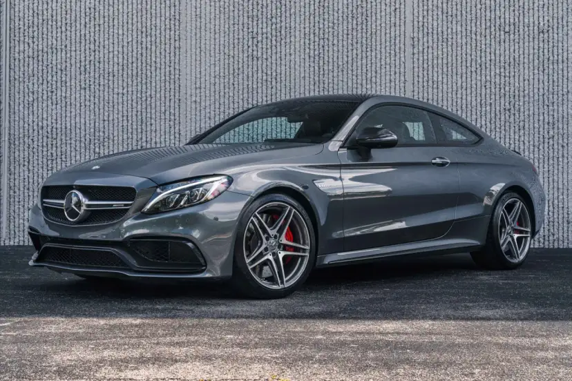C63 S Coupe W205: Ostatni V8 i przyszły klasyk? Kupić czy unikać?