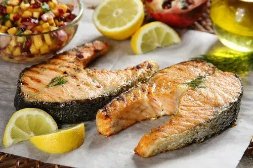 Pyszne przepisy na rybę z grilla, które zaskoczą Twoich gości