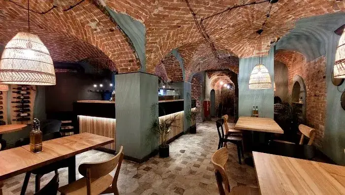 Gdzie zjeść w Jeleniej Górze? Odkryj najlepsze restauracje i smaki