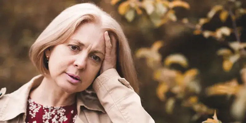 Gdzie boli głowa przy nerwicy? Poznaj objawy i przyczyny bólu