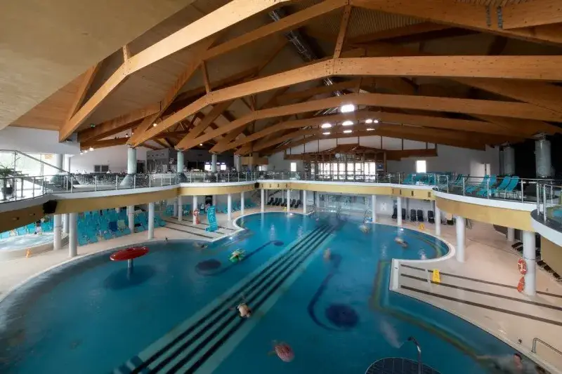 Termy Bania czy Bukowina – który kompleks spełni Twoje oczekiwania?