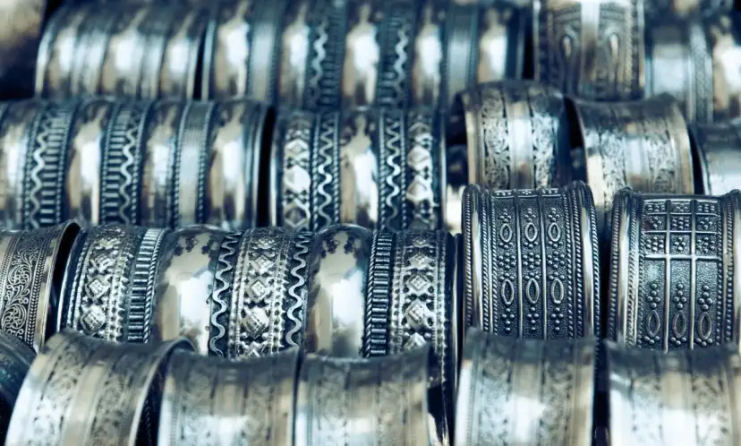 Co warto przywieźć z Tunezji? Najlepsze pamiątki, które zachwycą