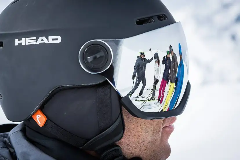 Kask narciarski: wizjer czy gogle? Porównanie, które rozwieje wątpliwości.