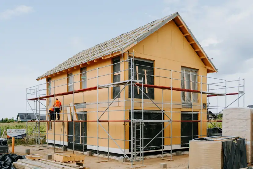 Dom szkieletowy krok po kroku: Zbuduj energooszczędnie i bez błędów