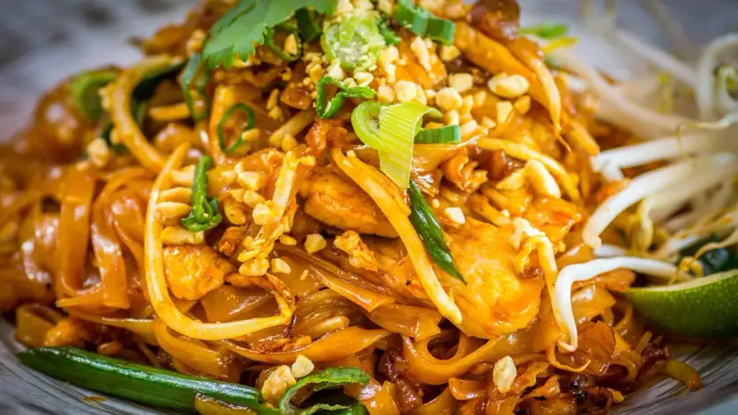 Jaki makaron do pad thai? Odkryj najlepszy wybór dla idealnego smaku