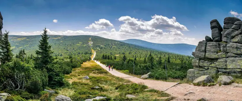 Szklarska Poręba: Atrakcje dla każdego Twój przewodnik po Karkonoszach