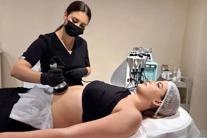 Liposukcja: Jak działa, ile kosztuje i czy jest dla Ciebie?