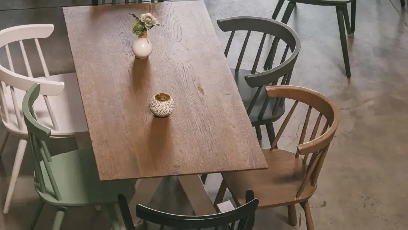 Gastronomie Möbel: Stühle & Tische für Ihr Konzept wählen