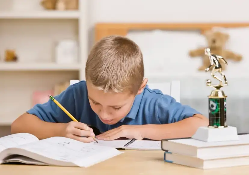 Szkoła w Chmurze: Czy warto? Wady, zalety, koszty i opinie.